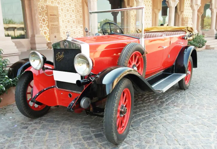 Relive the royal era with Jaipur vintage car rides, day or night. A heritage experience curated by The Amoli Haveli.